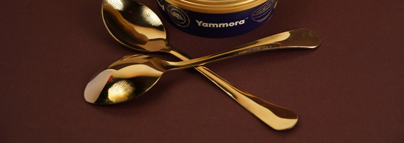 Yammora chilled dessert tub with gold spoons